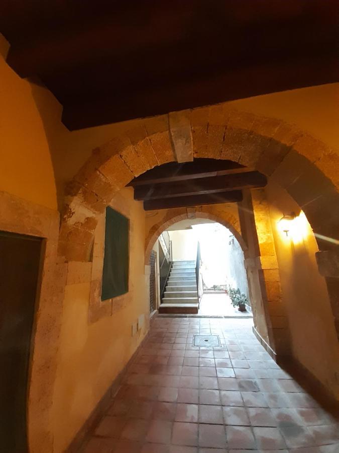 Вилла La Casa Di Sarah Сиракузы Экстерьер фото